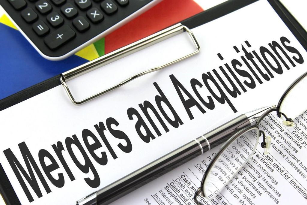 Company merger in Italy: proceedings, effects and types 