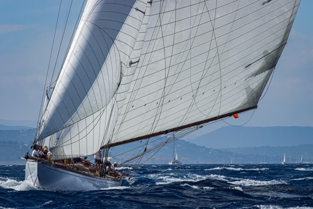 Nautical maintenance and refitting: What are they?
